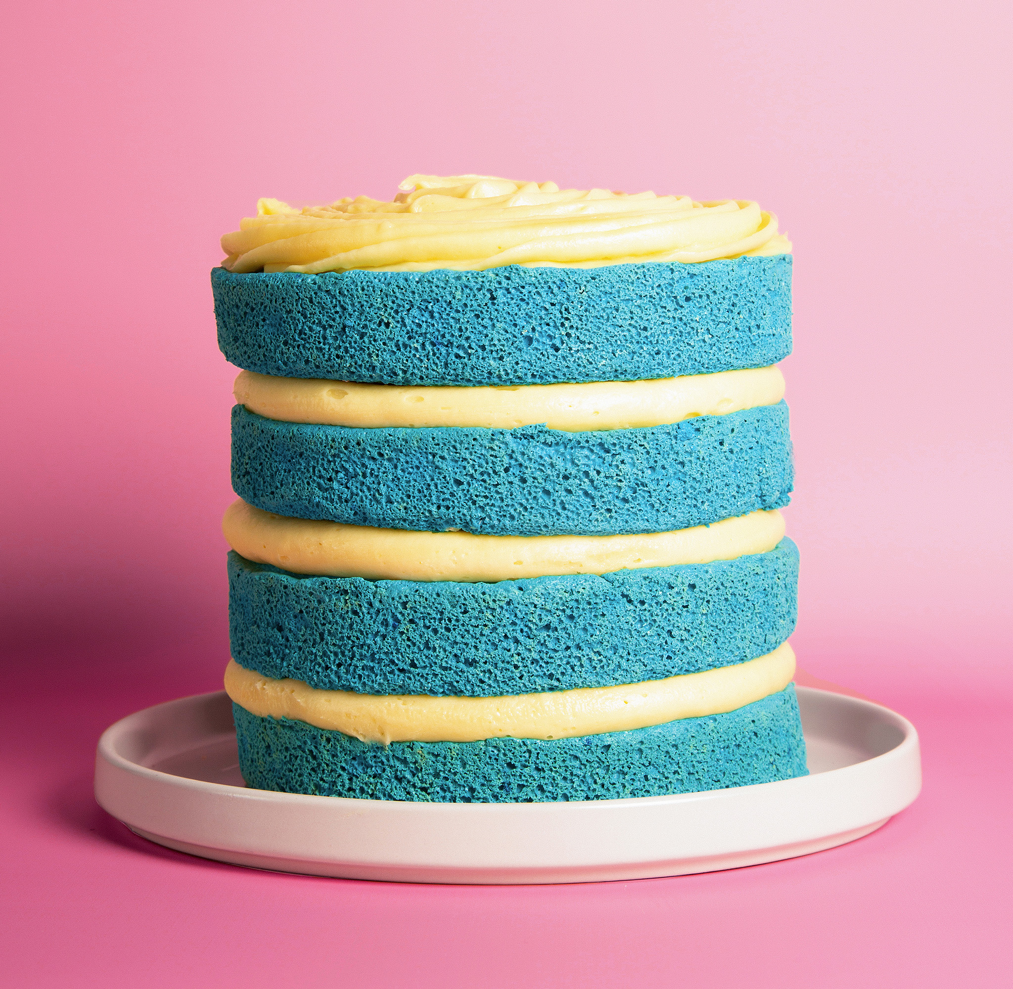 Blue Velvet Cake - Image 2